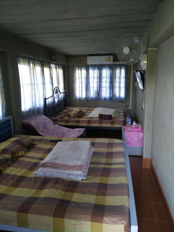 Ton Lang Homestay Pua Extérieur photo